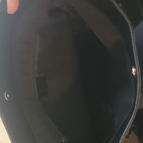 Gucci black tote with chain handle - Picture 4 of 6